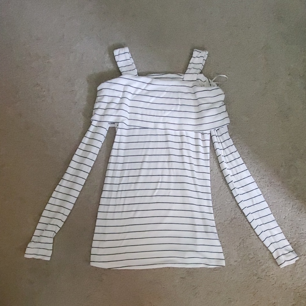 Off the shoulder maternity top